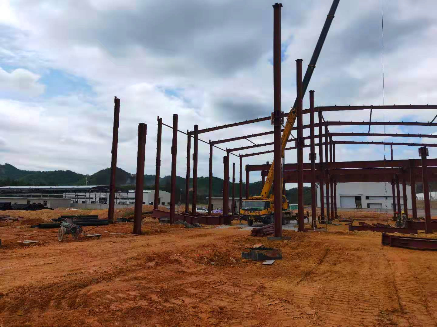 鋼結(jié)構(gòu)廠房