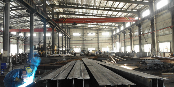 廣東鋼結構加工廠在進行鋼結構加工會注意哪些事項