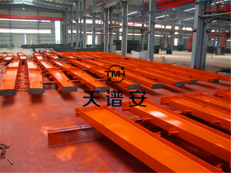 鋼結(jié)構(gòu)