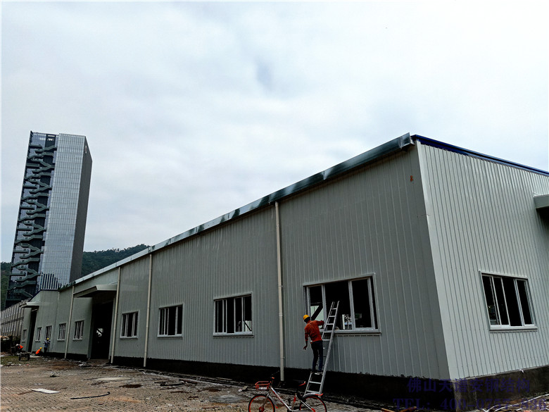 鋼結(jié)構(gòu)廠(chǎng)房