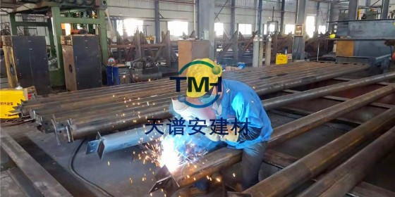 鋼結(jié)構(gòu)廠房生產(chǎn)