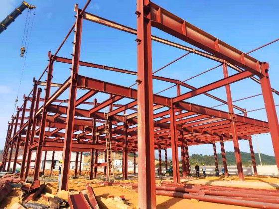 鋼結(jié)構(gòu)廠房