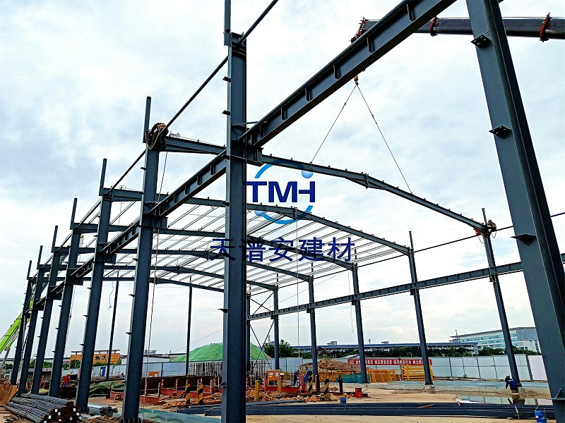 鋼構(gòu)廠房造價(jià)