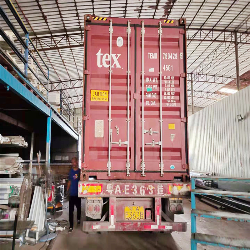 鋼結(jié)構(gòu)廠房